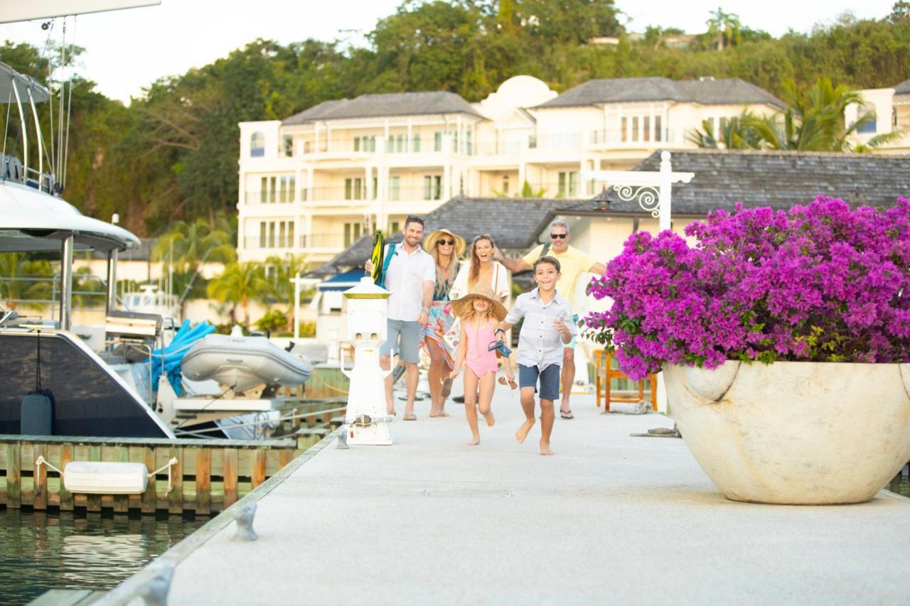 Port Ferdinand Marina & Luxury Residences Saint Peter Exterior photo